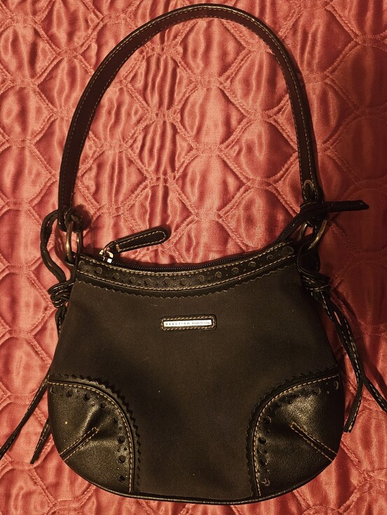 Kenneth Cole Reaction Handbags - Y2K Kenneth Cole reaction mini purse